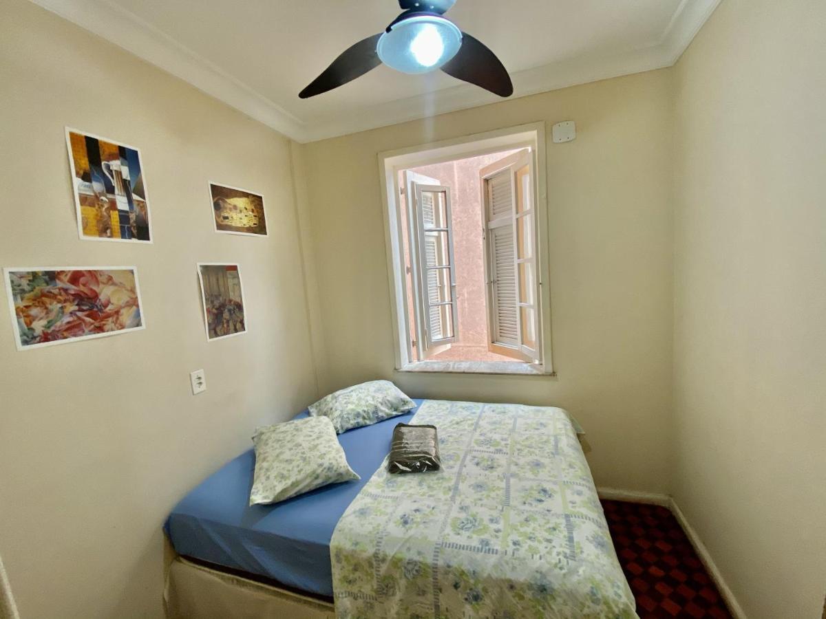 Rio Guesthouse - Um Quarteirao Da Praia De Copacabana Rio de Janeiro Exteriör bild
