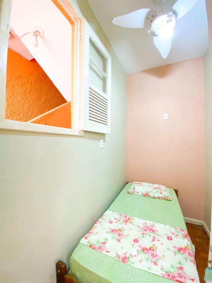 Rio Guesthouse - Um Quarteirao Da Praia De Copacabana Rio de Janeiro Exteriör bild