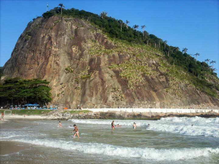 Rio Guesthouse - Um Quarteirao Da Praia De Copacabana Rio de Janeiro Exteriör bild