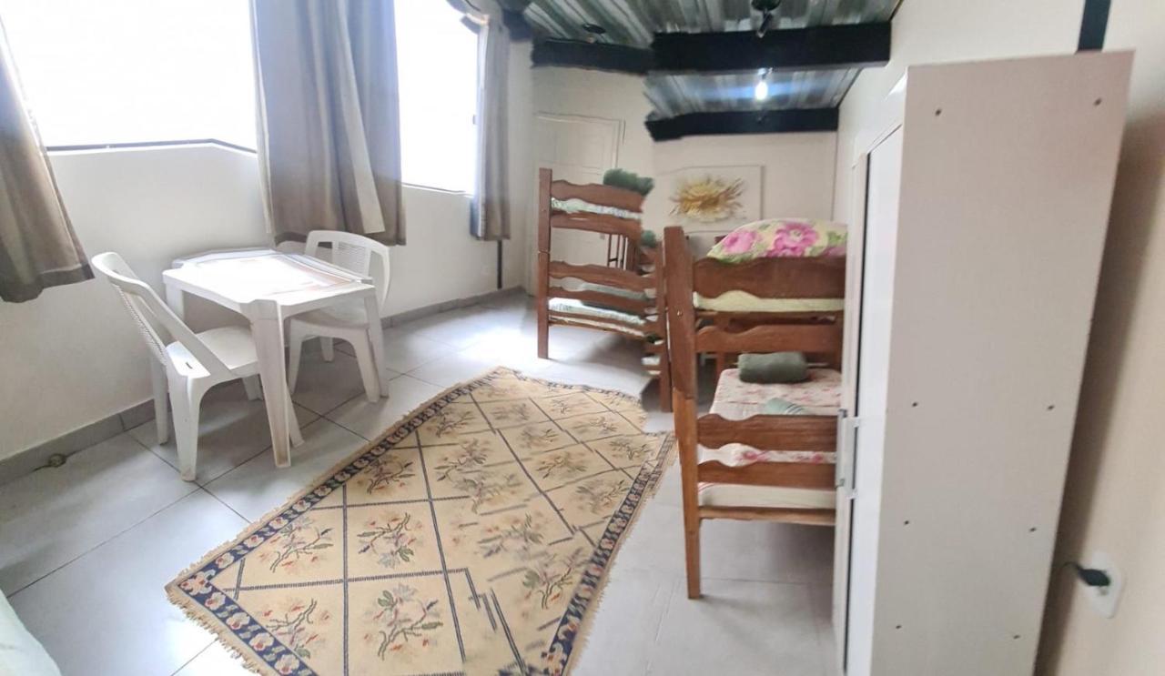 Rio Guesthouse - Um Quarteirao Da Praia De Copacabana Rio de Janeiro Exteriör bild