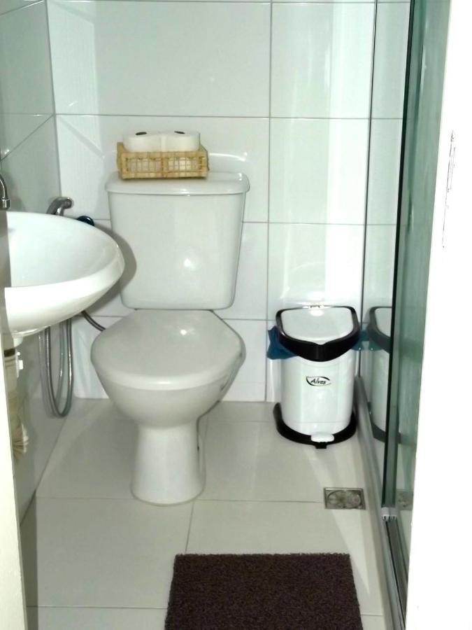 Rio Guesthouse - Um Quarteirao Da Praia De Copacabana Rio de Janeiro Exteriör bild